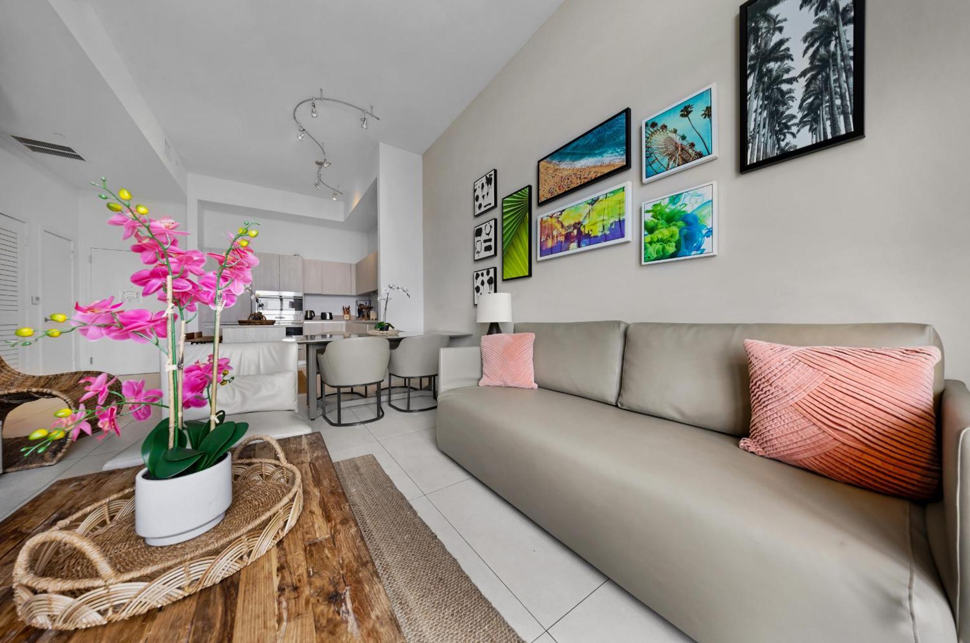 Wake Up To The Sound Of Waves In A Stylish Condo In A Luxury Resort Hollywood Exteriör bild