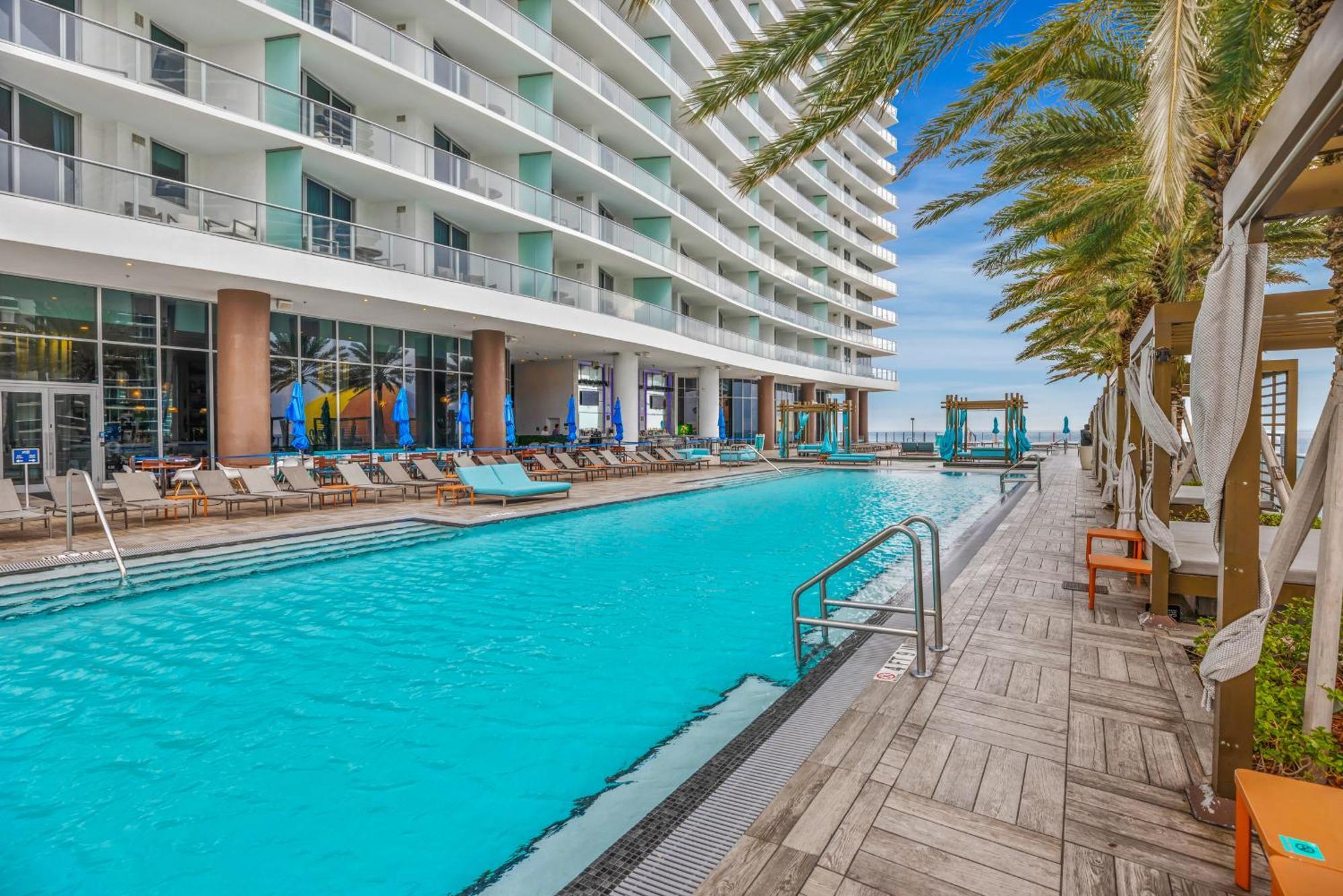 Wake Up To The Sound Of Waves In A Stylish Condo In A Luxury Resort Hollywood Exteriör bild