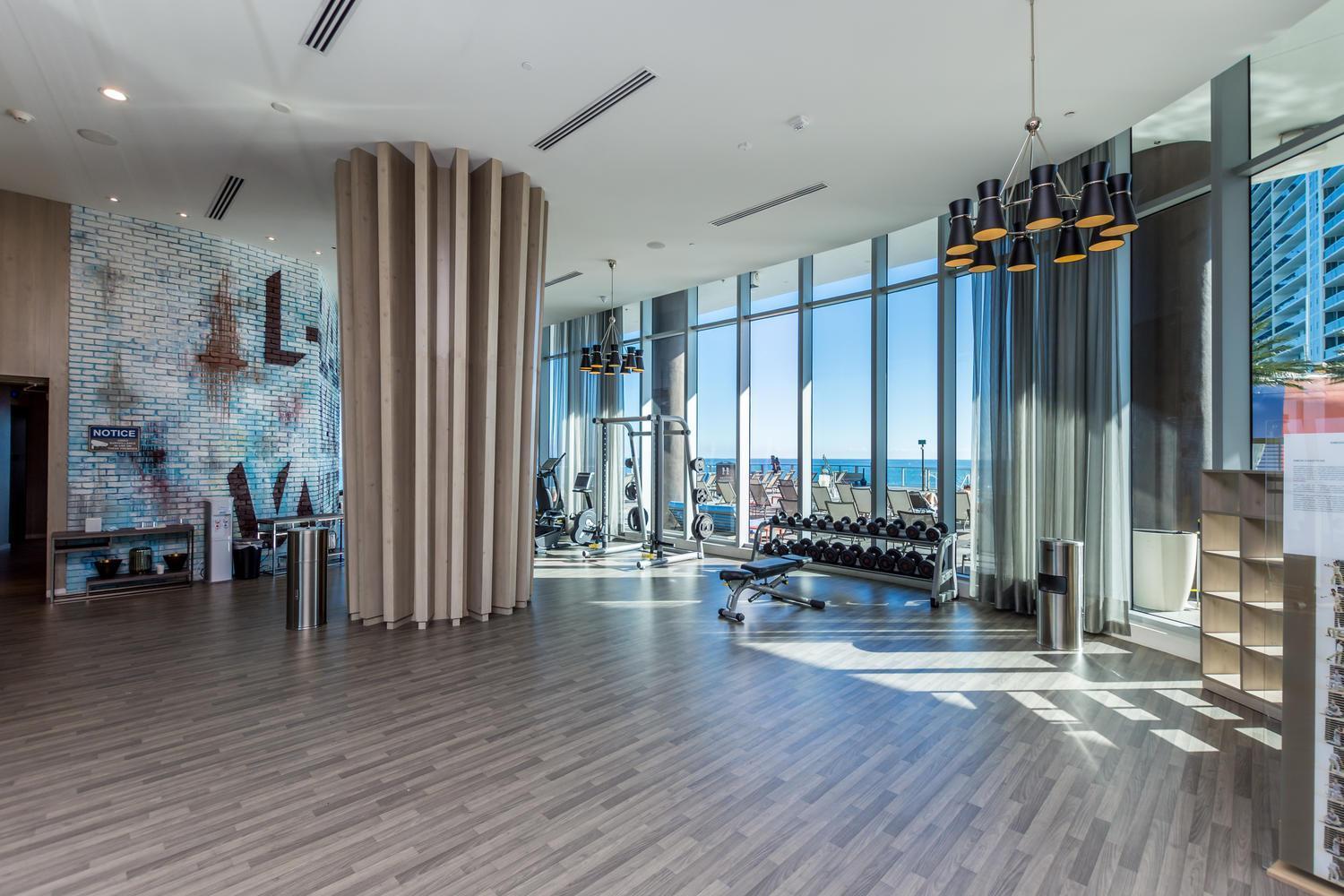 Wake Up To The Sound Of Waves In A Stylish Condo In A Luxury Resort Hollywood Exteriör bild