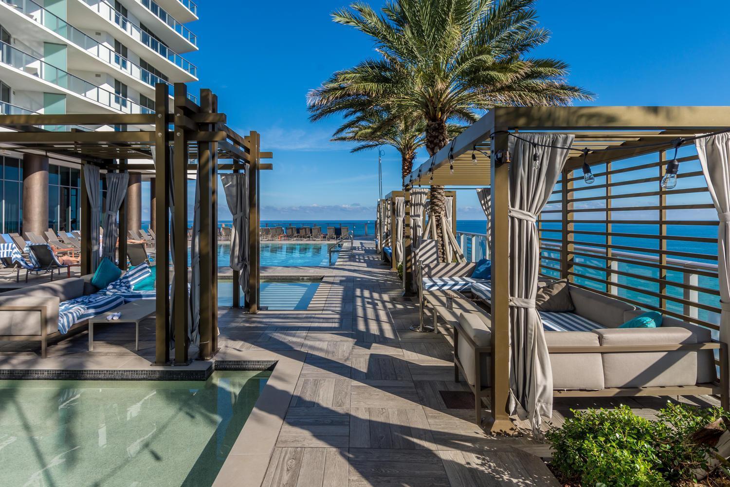 Wake Up To The Sound Of Waves In A Stylish Condo In A Luxury Resort Hollywood Exteriör bild