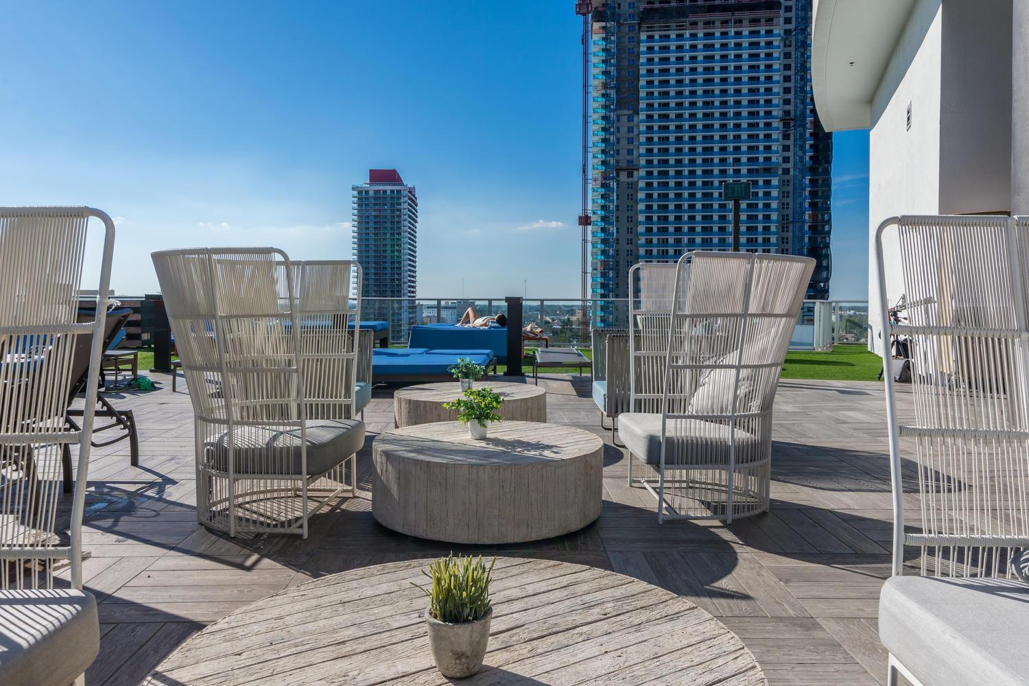 Wake Up To The Sound Of Waves In A Stylish Condo In A Luxury Resort Hollywood Exteriör bild